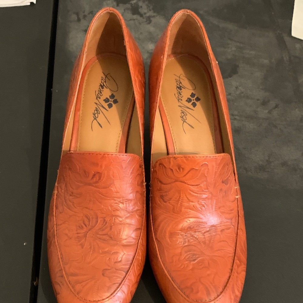 Patricia Nash Embossed Orange Heels